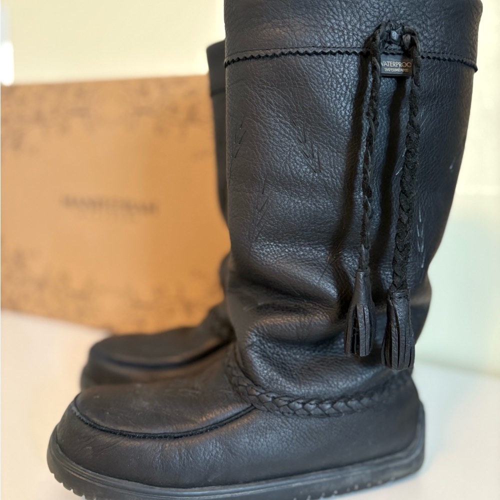 Manitobah Mukluks Tamarack Waterproof Black for Women size 8